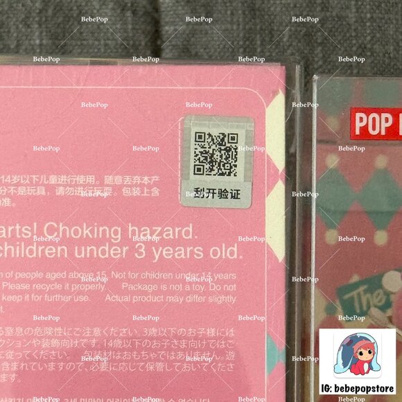 THE MONSTERS Let's Checkmate Series-Vinyl Plush Hanging Card - Picture 3 of 4